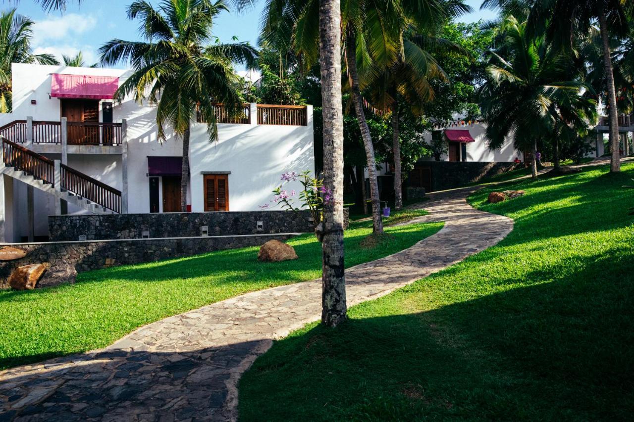Utmt - Underneath The Mango Tree Spa & Beach Resort Dikwella Eksteriør bilde